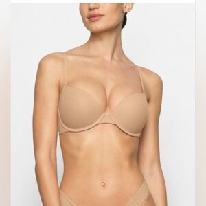 NWT ​Skims Fits Everybody Demi Push-Up Bra 34DDD Sienna Seamless Second Skin